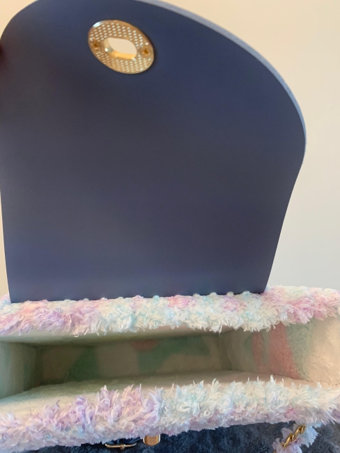 Einzigartige Handtasche – Handarbeit aus Wolle & Kunststoff-Leinwand – Unikat