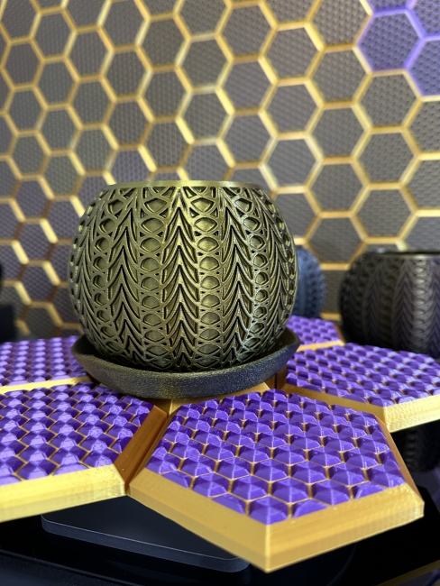 3D Pflanzenkübel Moderner Designer-Pflanzentopf, Farbe: Gold-Schwar