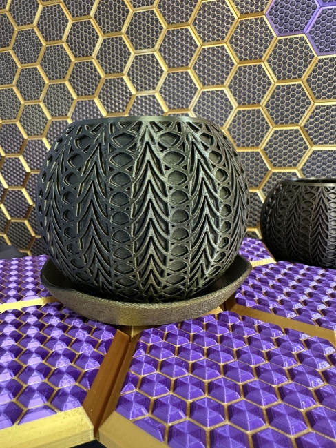 3D Pflanzenkübel Moderner Designer-Pflanzentopf, Farbe: Gold-Schwar