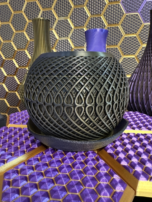 3D Pflanzenkübel Moderner Designer-Pflanzentopf, Farbe: Gold-Schwarz