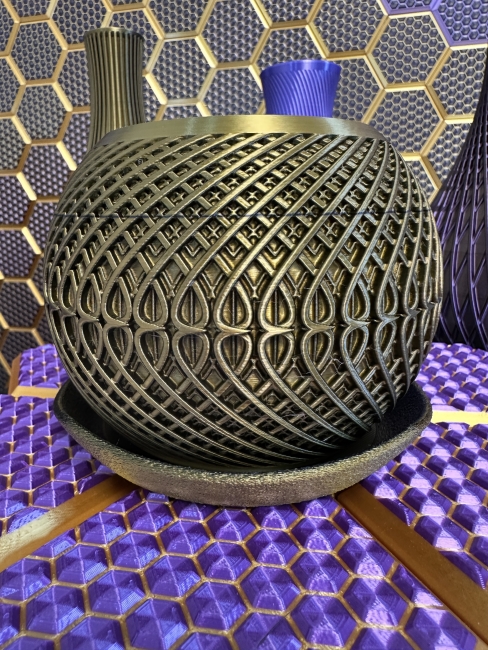 3D Pflanzenkübel Moderner Designer-Pflanzentopf, Farbe: Gold-Schwarz