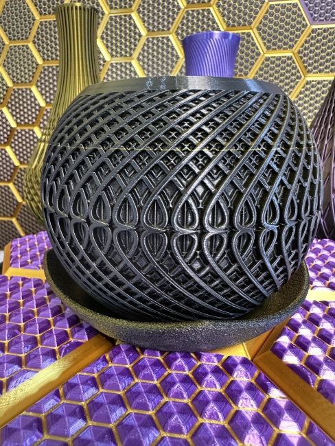 3D Pflanzenkübel Moderner Designer-Pflanzentopf, Farbe: Gold-Schwarz