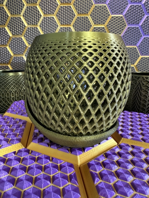 3D Blumentopf Moderner Designer-Pflanzentopf, Farbe: Gold-Schwarz