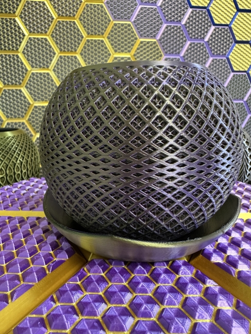 3D Blumentopf Moderner Designer-Pflanzentopf, Farbe: Seide Gold-Schwarz