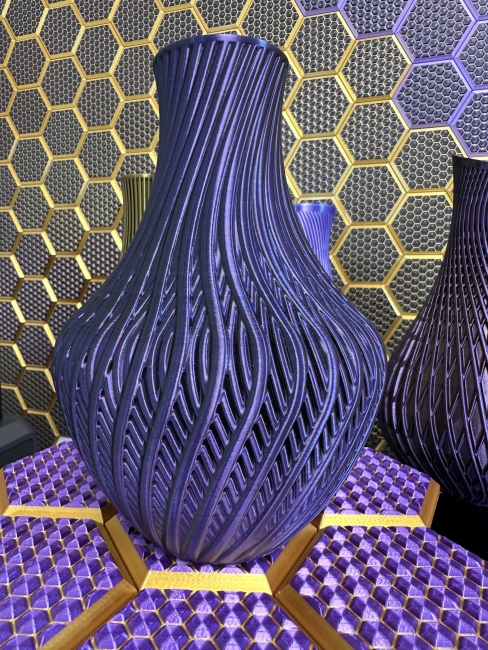 Big Vase, 3D Deko & Design, Farbe: Gold-Lila-Schwarz