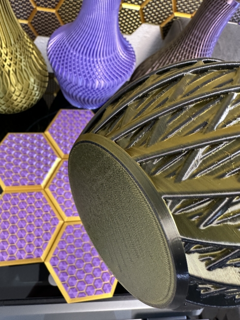 Vase, 3D Deko & Design, Farbe: Gold-Schwarz