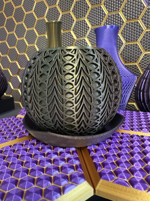 3D Pflanzenkübel Moderner Designer-Pflanzentopf, Farbe: Gold-Lila-Schwarz