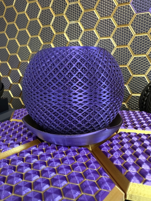 3D Blumentopf Moderner Designer-Pflanzentopf, Farbe: Seide Gold-Lila-Schwarz