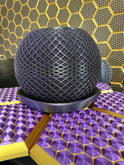 3D Blumentopf Moderner Designer-Pflanzentopf, Farbe: Seide Gold-Schwarz