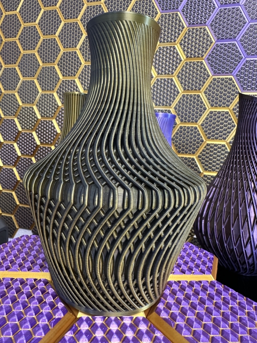 Big Vase, 3D Deko & Design, Farbe: Gold-Schwarz