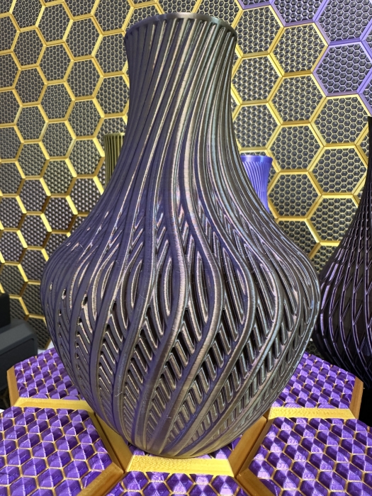 Big Vase, 3D Deko & Design, Farbe: Gold-Lila-Schwarz