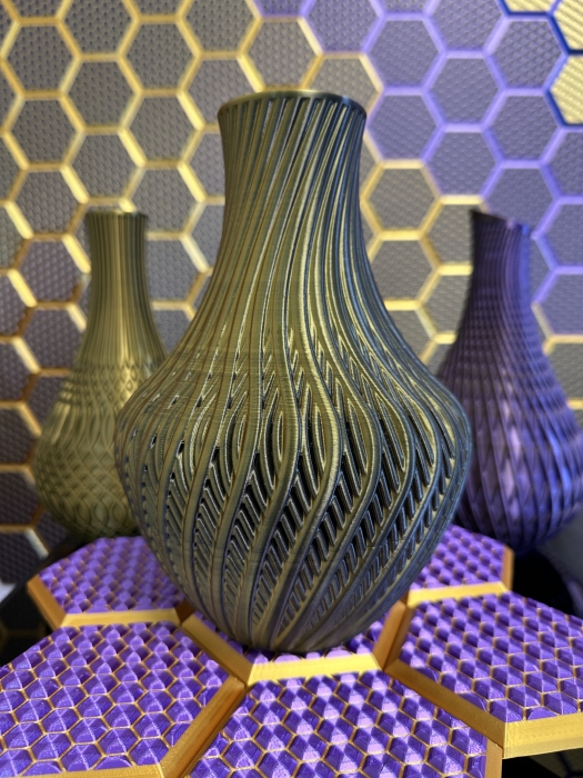 Big Vase, 3D Deko & Design, Farbe: Gold-Schwarz