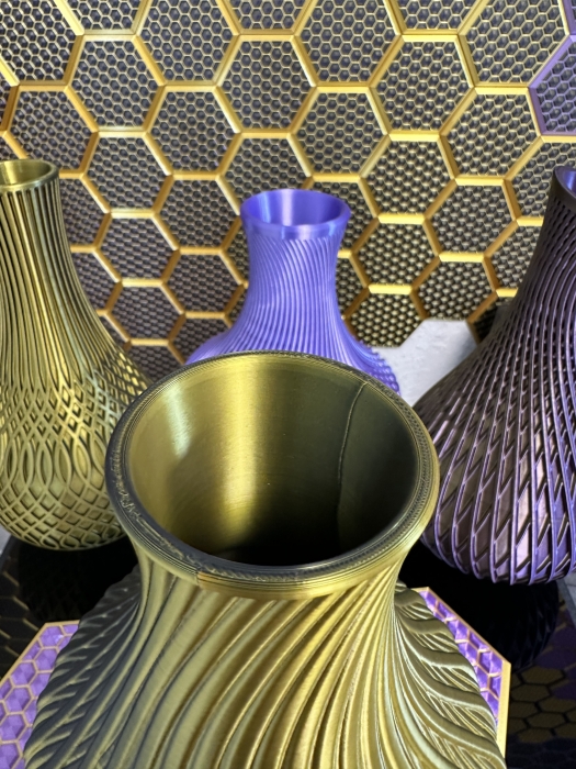 Big Vase, 3D Deko & Design, Farbe: Gold-Schwarz